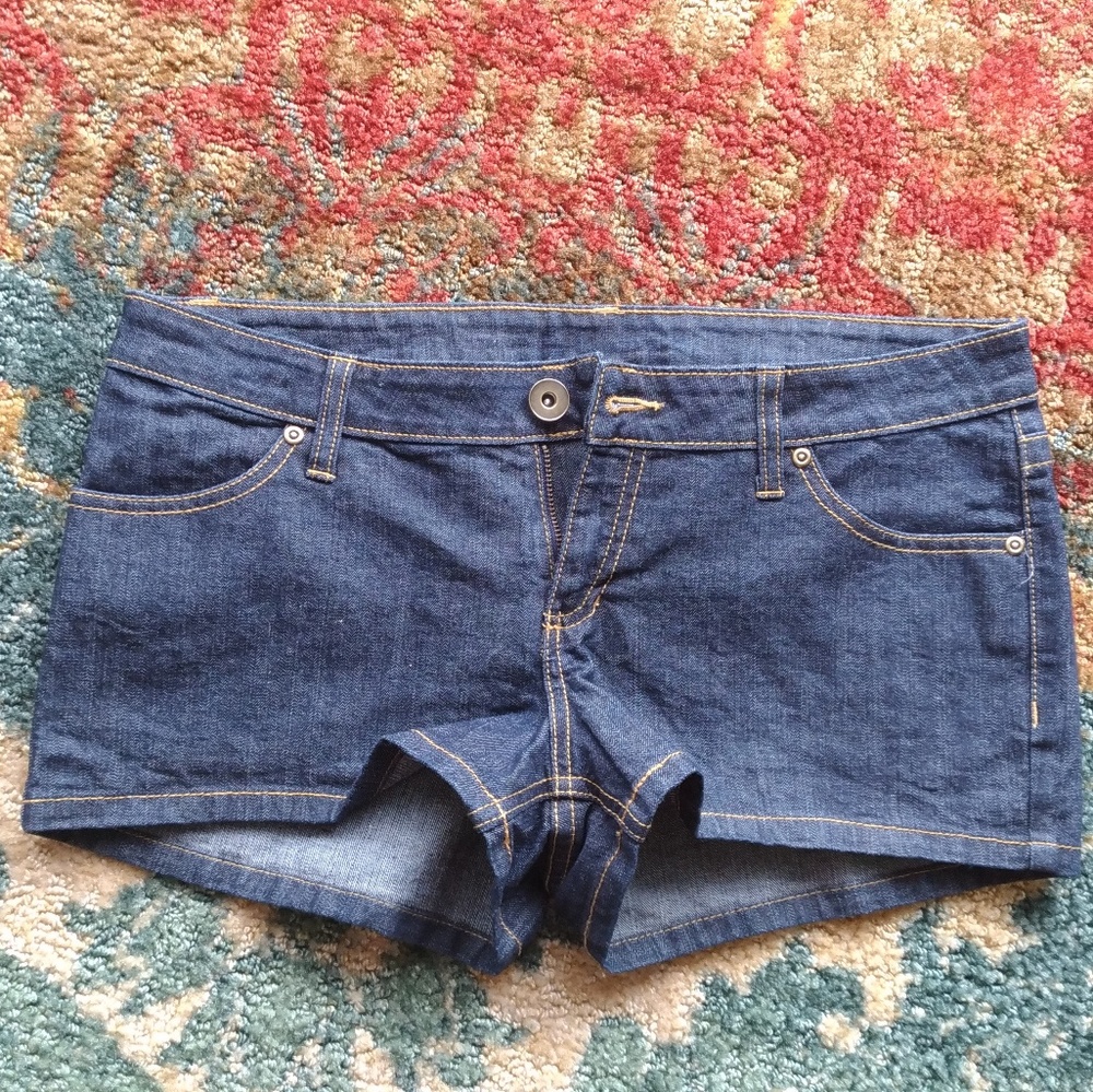 City streets Jean shorts